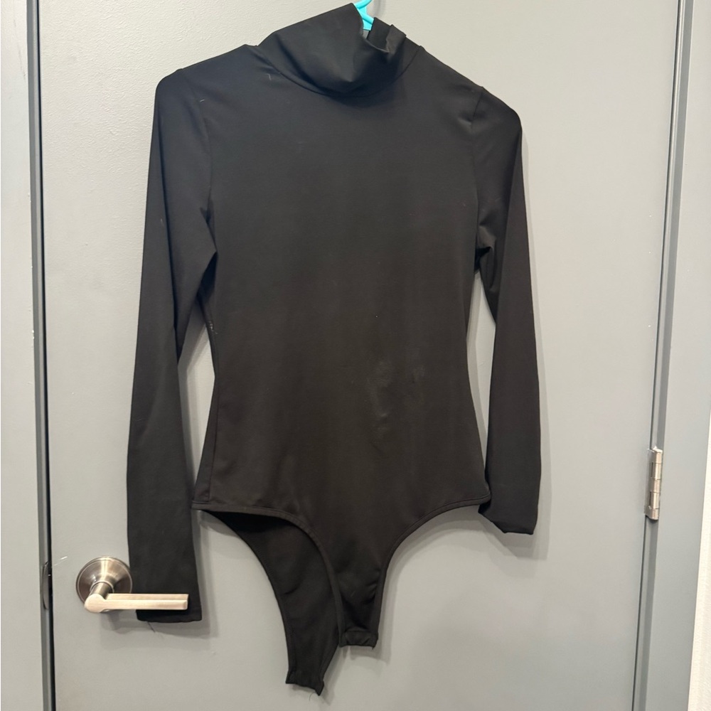 SHEIN Black Long-Sleeve Turtleneck Bodysuit